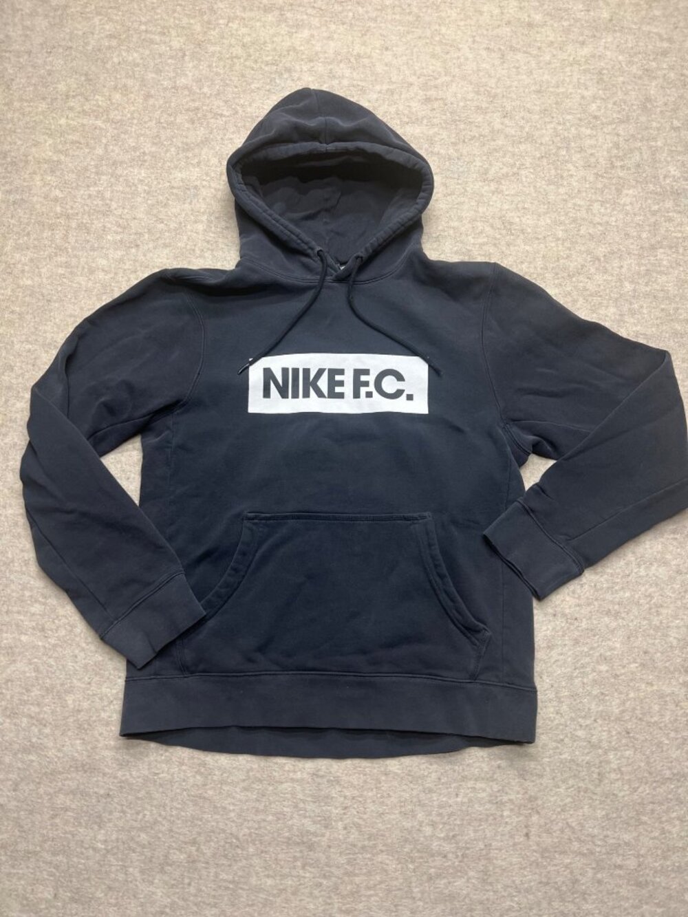 Nike F.C. Football Hoodie Sweatshirt Activewear Soccer Logo Pocket Medium